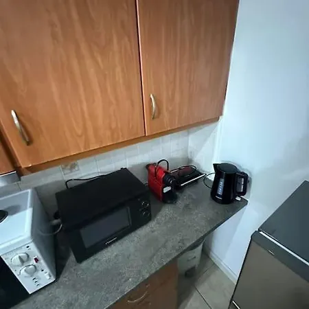 Sandras Near Airport * Corfu (city)