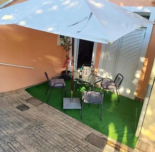Sandras Near Airport Appartement Corfu (city)